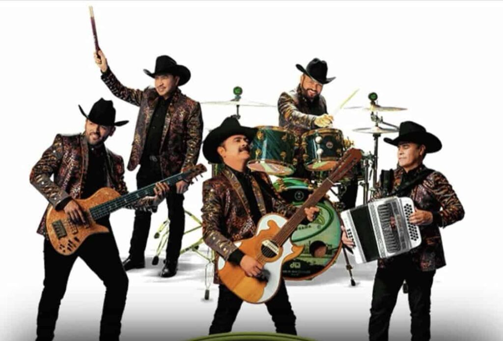 Multan en Chihuahua a Los Tucanes de Tijuana por cantar narcocorridos