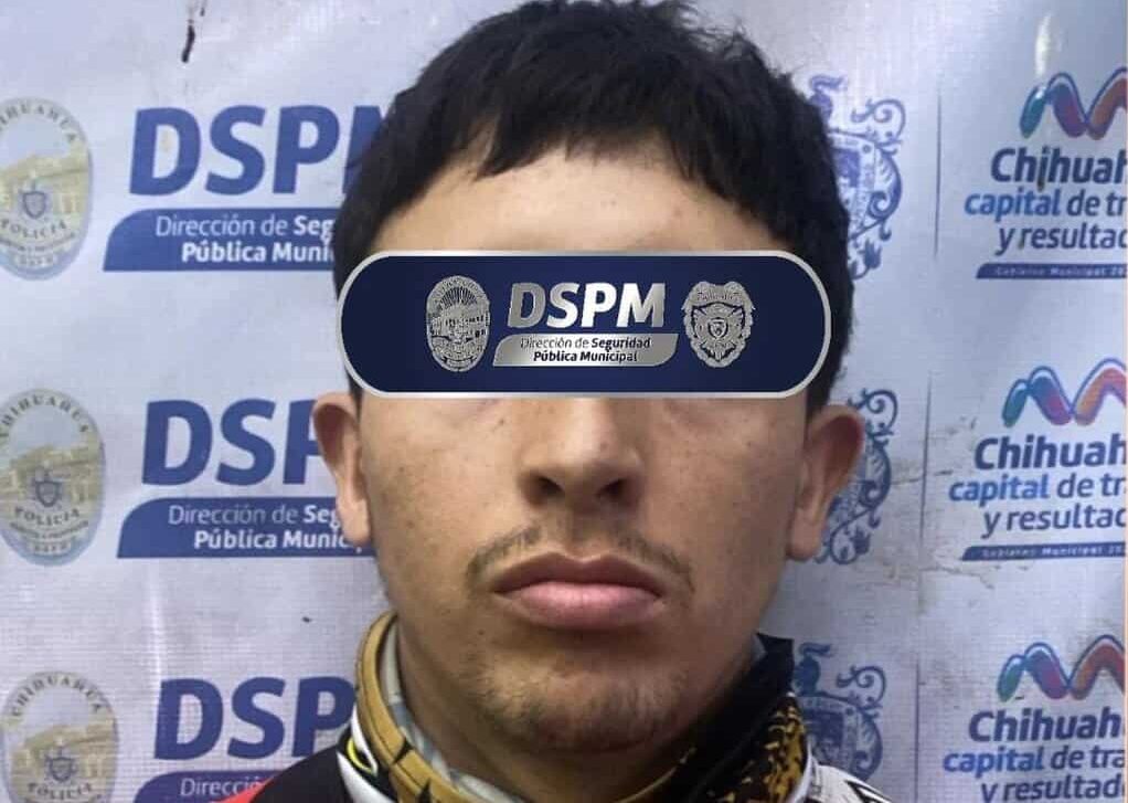 Asegura K9 a vendedor de drogas a bordo de una moto en la colonia Ponce de León