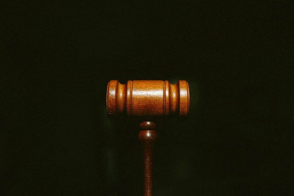 Presidente del Tribunal de la CDMX ofrece sólo 5% de salario para levantar el paro