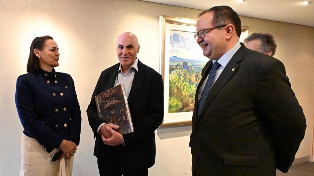 Premio Nobel de Medicina comparte conocimientos en la UNAM