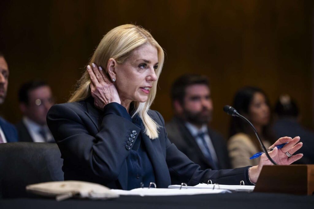 Sheinbaum tras calificativos de fiscal Bondi sobre México