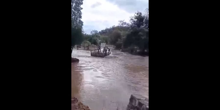 Cuatro hombres quedan atrapados en la corriente del río en Majalca; logran ponerse a salvo
