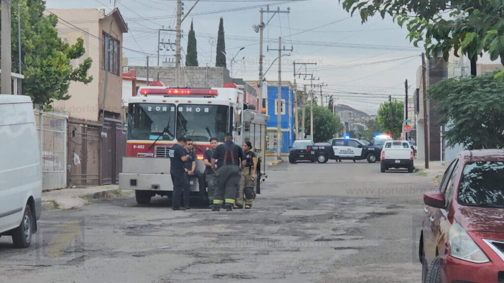 Fuga de gas natural moviliza a cuerpos de emergencia en la colonia Abraham González