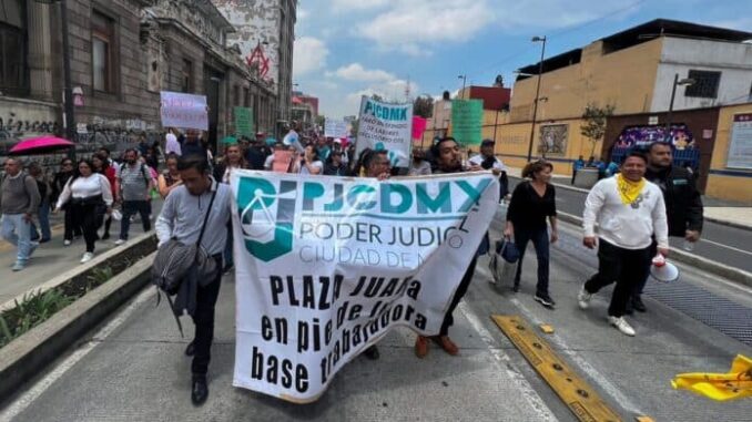 marcha-de-trabajadores-del-poder-judicial-de-la-cdmx-696x392.jpeg