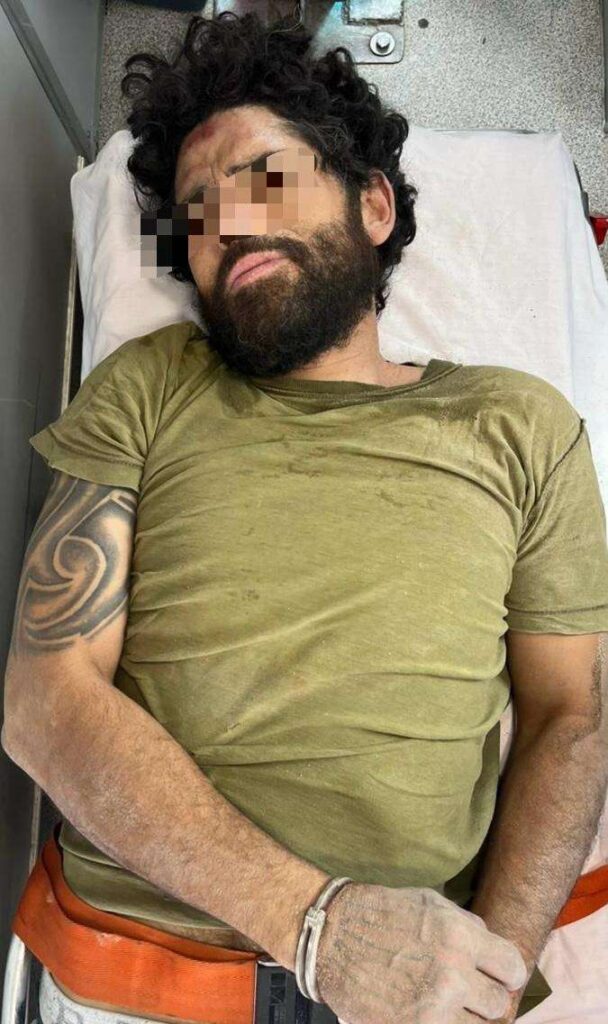 Neutralizan y arrestan a hombre por agredir a policía durante intervención