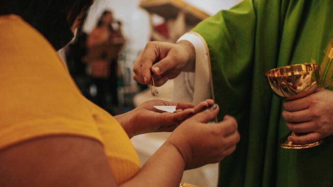 sacerdote-hector-alejandro-victima-de-ataque-armado-permanece-en-terapia-intensiva.jpg Sacerdote Héctor Alejandro, víctima de ataque armado, permanece en terapia intensiva