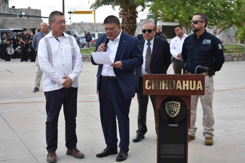 Encabeza Fiscal César Jáuregui ceremonia cívica en explanada de Fiscalía Zona Norte