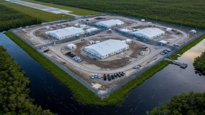 sheinbaum-rechaza-criminalizacion-de-migrantes-tras-apertura-de-alligator-alcatraz-en-florida.jpg Sheinbaum rechaza criminalización de migrantes tras apertura de Alligator Alcatraz en Florida