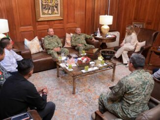 Maru Campos recibe en Palacio de Gobierno al comandante de la XI Región Militar, Eufemio Ibarra Flores