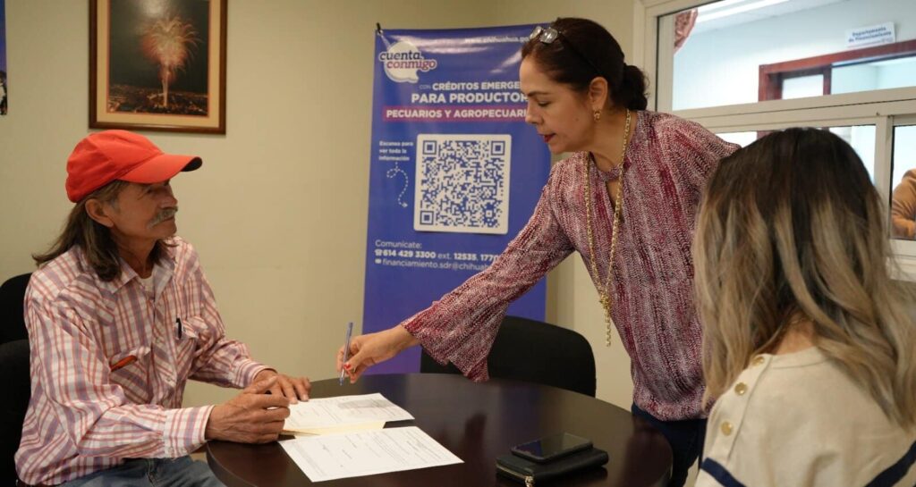 Apoya Estado con créditos emergentes a productores chihuahuenses