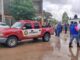 Atiende personal de Bomberos 3 bardas caídas al norte de la ciudad por afectación pluvial