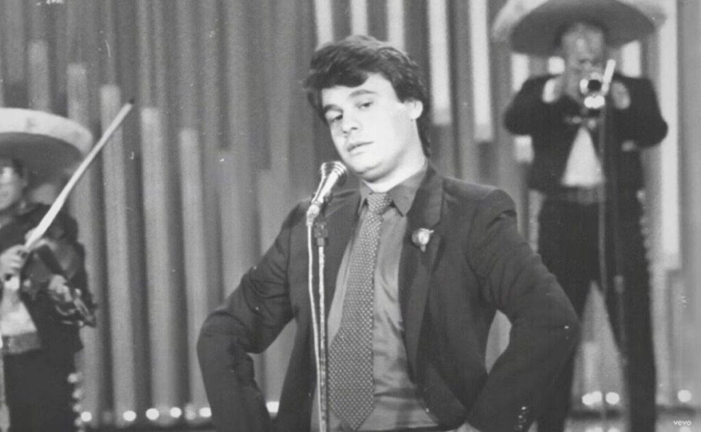 Lanzan ‘Nunca había amado así’, sencillo inédito de Juan Gabriel