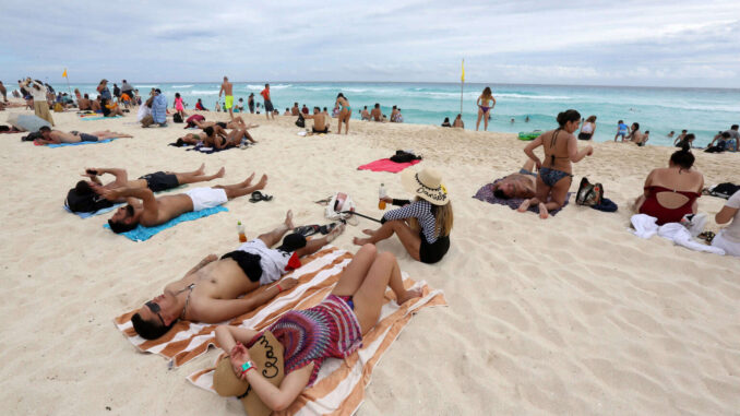 mexico-recibio-en-mayo-18-mas-turistas-internacionales.jpg México recibió en mayo 18% más turistas internacionales