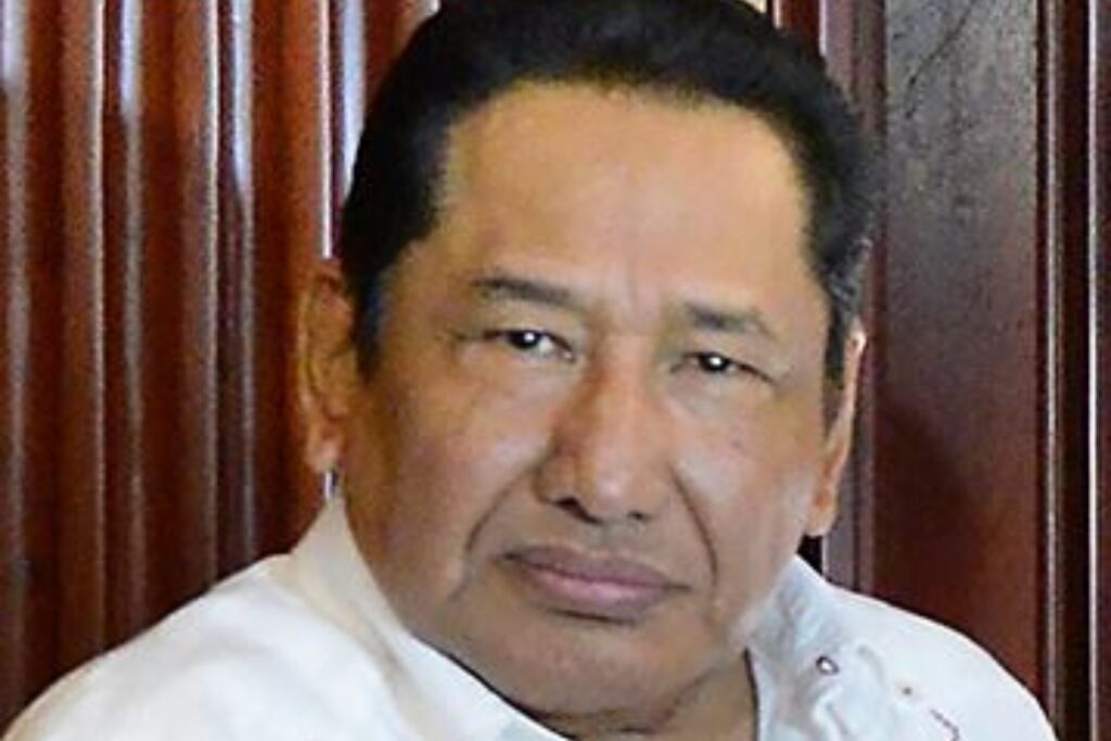 Rosendo Gómez deja cargo como fiscal del caso Ayotzinapa