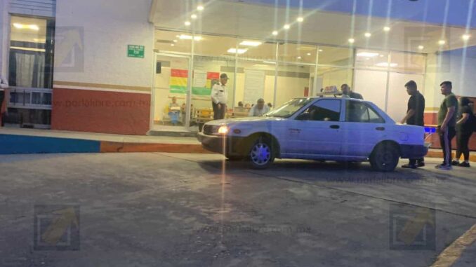 fallece-mujer-al-llegar-al-issste-su-cuerpo-quedo-dentro-de-un-taxi.jpeg Fallece mujer al llegar al ISSSTE; su cuerpo quedó dentro de un taxi