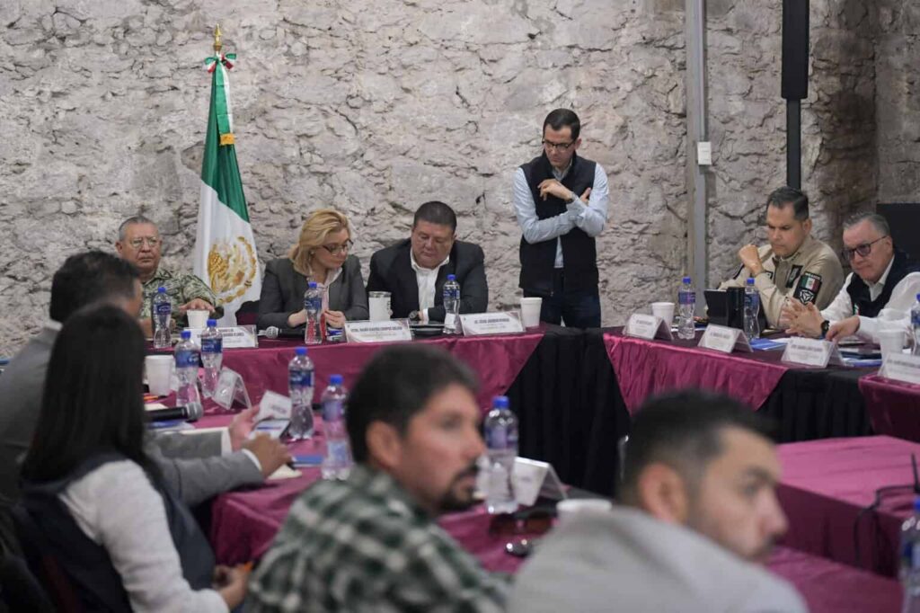 Maru Campos encabeza mesa de seguridad en Guadalupe y Calvo; acuerda trabajo conjunto para restablecer la paz en la región