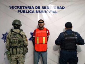 Detienen a hombre con orden de aprehensión