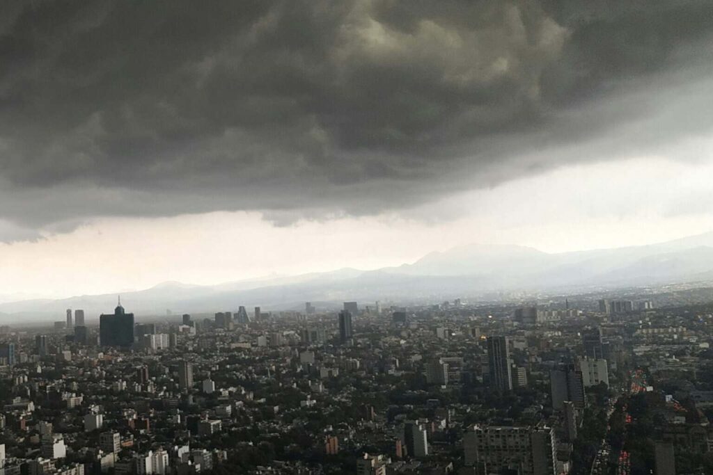 Activan Alerta Amarilla por fuertes lluvias en la CDMX para hoy 26 de julio, ¿a qué hora lloverá?