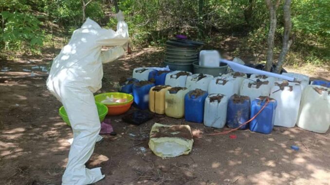 desmantelan-laboratorios-clandestinos-en-sinaloa-afectacion-a-la-delincuencia-es-de-mas-de-150-mdp.jpg Desmantelan laboratorios clandestinos en Sinaloa; afectación a la delincuencia es de más de 150 mdp