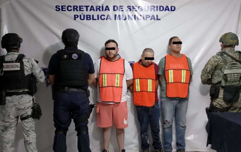 Arrestan a 3 por conductas ilícitas y resistencia de particulares