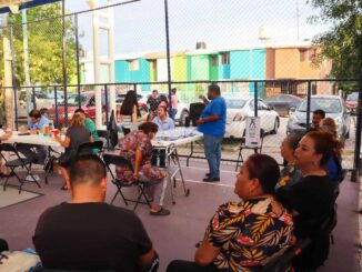 Acerca Joss Vega servicios de salud a más de 150 personas en la colonia Vallarta