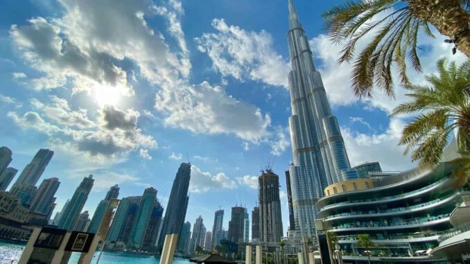 Dubái recibió 9.88 millones de turistas en el primer semestre de 2025
