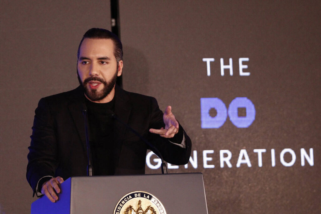 Bukele defiende la reelección indefinida