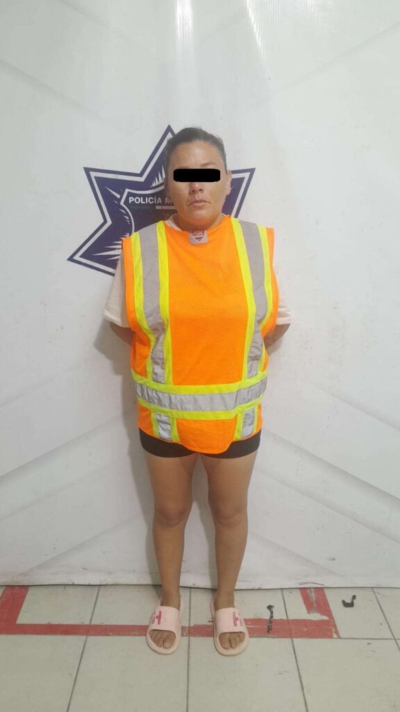 Arrestan a mujer con cristal que sería investigada por asaltos violentos