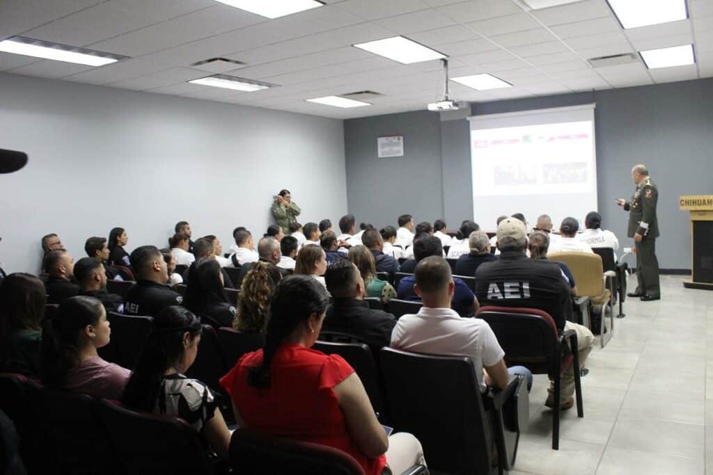 Brindan conferencia sobre seguridad nacional a Fiscalía Occidente y Policía Municipal