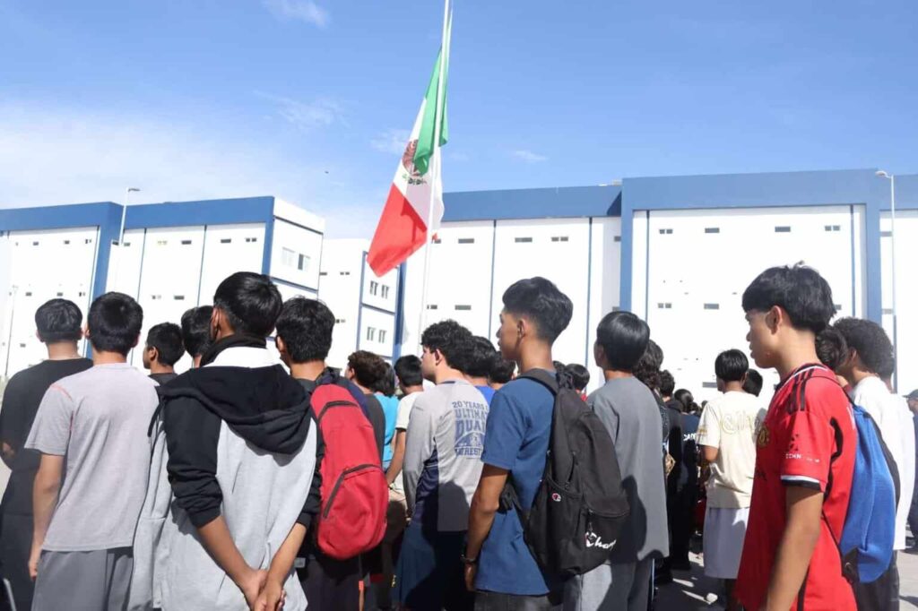 Realizan jornada cívica con fuerzas armadas en campamento infantil de la SSPM