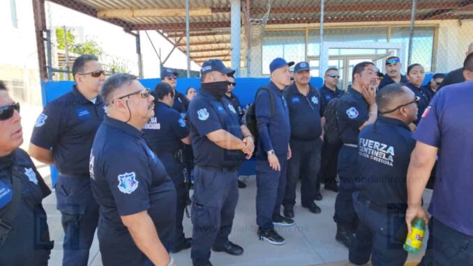 protestan-custodios-penitenciarios-por-falta-de-pagos-y-atencion-medica.jpeg Protestan custodios penitenciarios por falta de pagos y atención médica