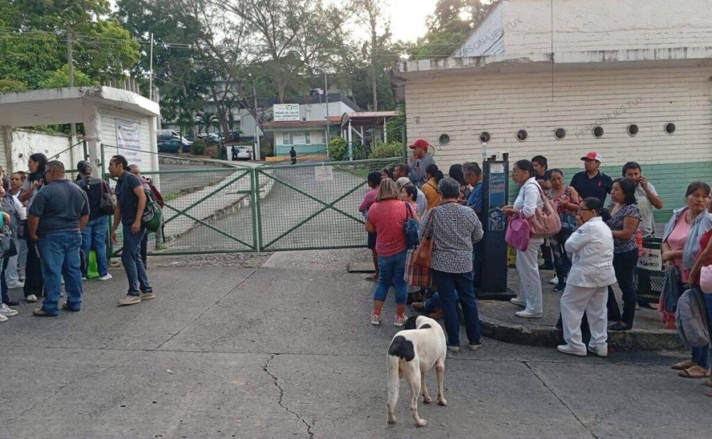 Sujeto irrumpe en IMSS de Tuxpan y dispara contra paciente, quien sobrevivió