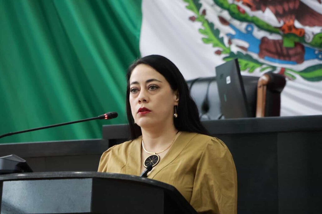 “Ninguna mujer debe vivir con miedo”: Llama América Aguilar a tipificar el acecho