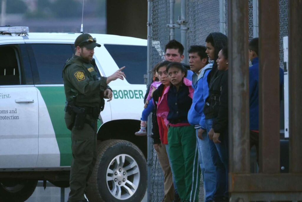 Trump reconoce que los trabajadores migrantes que deporta son difíciles de reemplazar