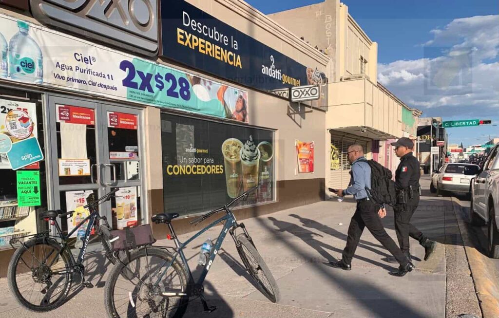 Realizan operativo tras asalto con arma blanca en Oxxo del Centro