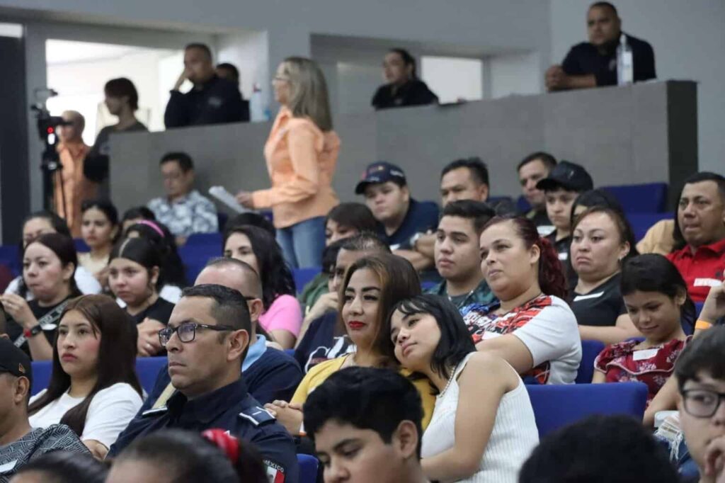Aborda foro de la SSPM salud mental y vínculos afectivos en familias policiales