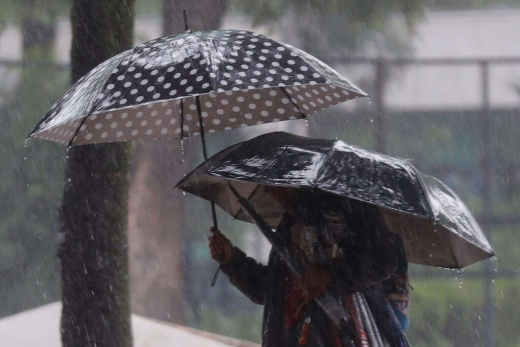 Seguirán fuertes lluvias en la mayor parte del país