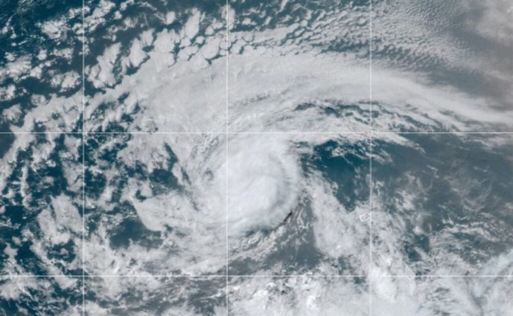 Surge la tormenta tropical ‘Erin’ con posibilidad de ser huracán; ¿impactará México?