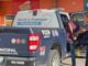 Joven intoxicado se avienta contra un vehículo con la intención de que lo mediquen