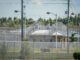 EE.UU. usará base militar como mayor centro de detención para migrantes