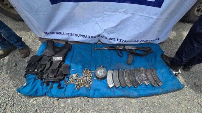detienen-a-hombre-armado-durante-persecucion-aseguran-fusil-cargadores-y-vehiculo-en-madera.jpeg Detienen a hombre armado durante persecución; aseguran fusil, cargadores y vehículo en Madera