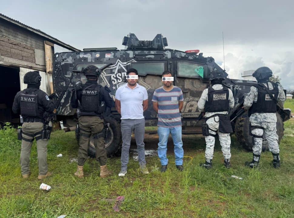 Aseguran a dos sujetos en Cuauhtémoc con vehículos con reporte de robo y blindaje artesanal