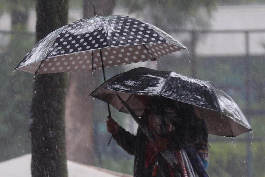 Habrá lluvias fuertes y calor en casi todo el país