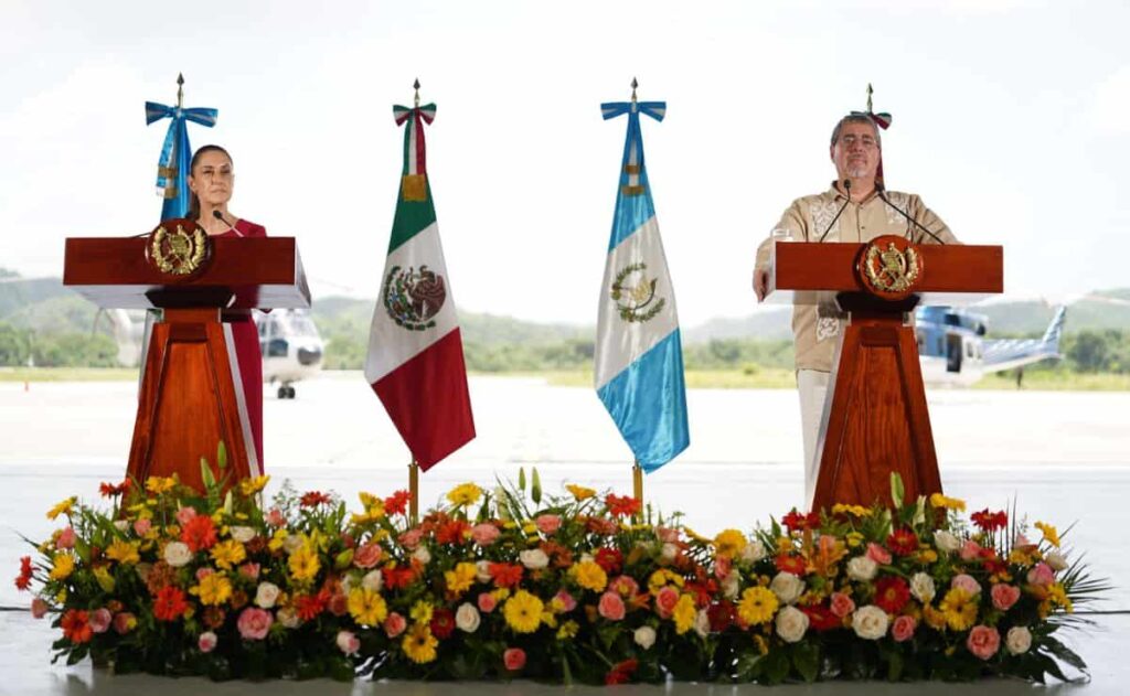 México y Guatemala firman compromisos en cinco rubros