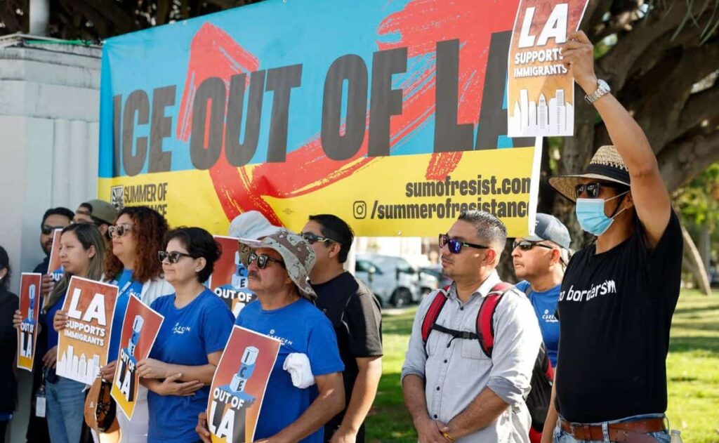 Escuelas de Los Ángeles imponen «zonas seguras» para migrantes