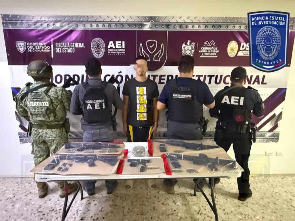 Aseguran cinco armas de fuego y marihuana a detenido en la colonia Felipe Ángeles