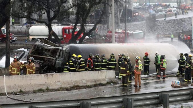 asumiremos-nuestra-responsabilidad-dice-empresa-duena-de-pipa-accidentada-en-iztapalapa.jpg «Asumiremos nuestra responsabilidad», dice empresa dueña de pipa accidentada en Iztapalapa