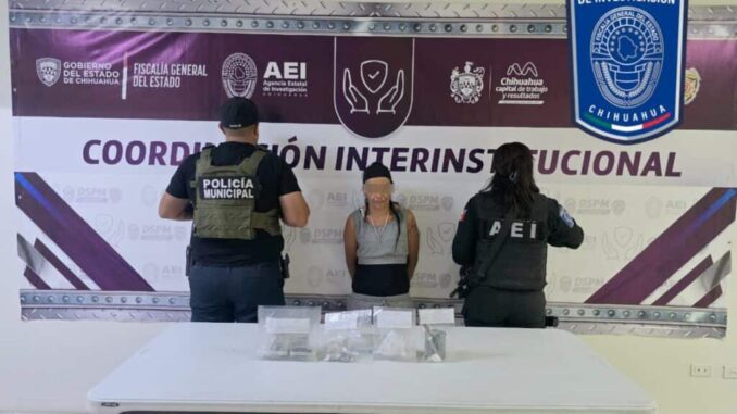 detiene-aei-a-dos-mujeres-por-delitos-contra-la-salud-en-la-colonia-division-del-norte.jpg Detiene AEI a dos mujeres por delitos contra la salud en la colonia División del Norte