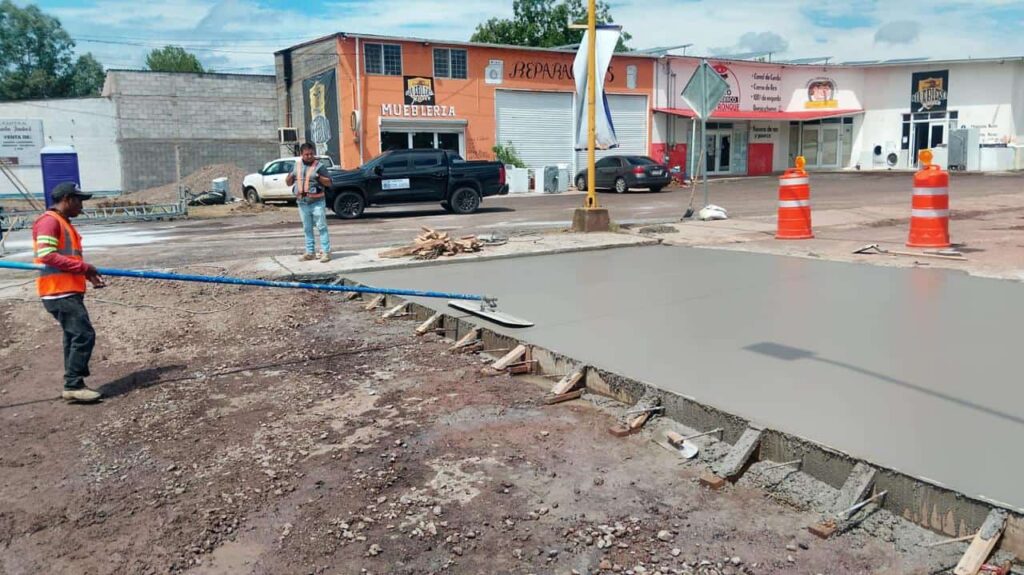 Rehabilita Estado entronque estratégico en Santa Isabel
