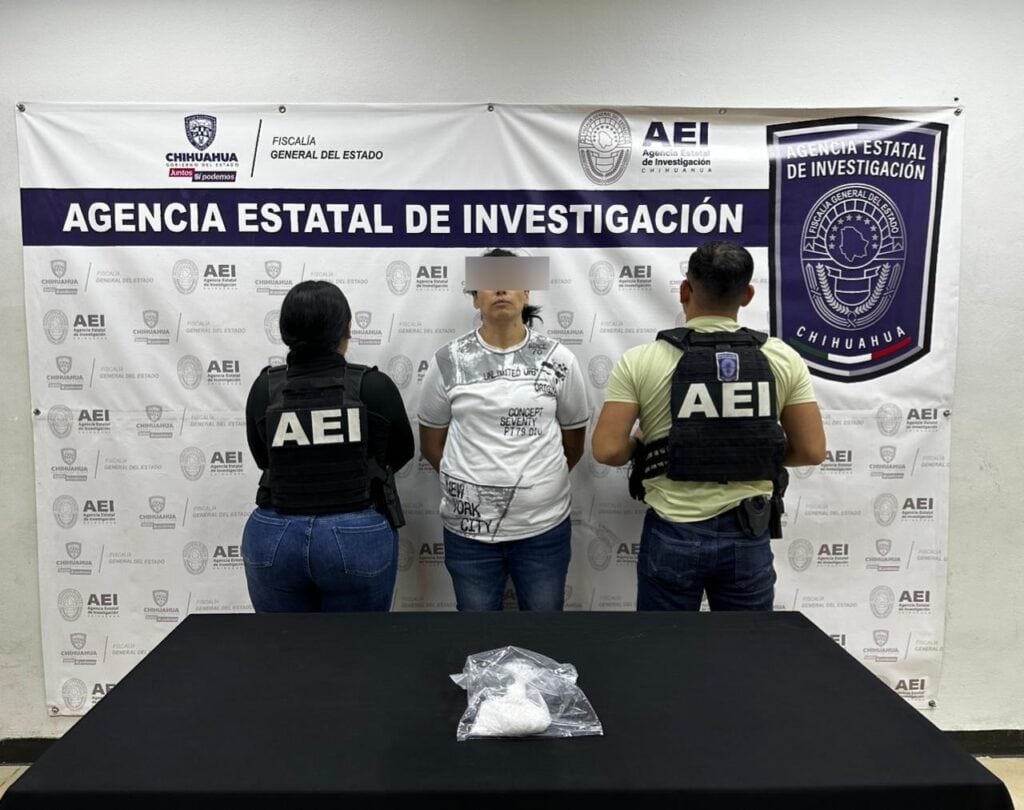 Detiene AEI a mujeres en posesión de ‘cristal’